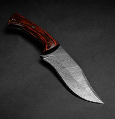 Scythian Damascus Steel Hunting Knife