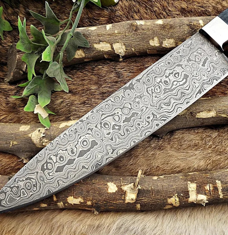 BlueRift Edge – Ripple Pattern Damascus Utility Blade