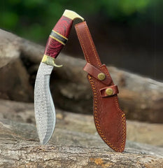 Ember Fang – Damascus Kukri with Brass Guard & Redwood Grip