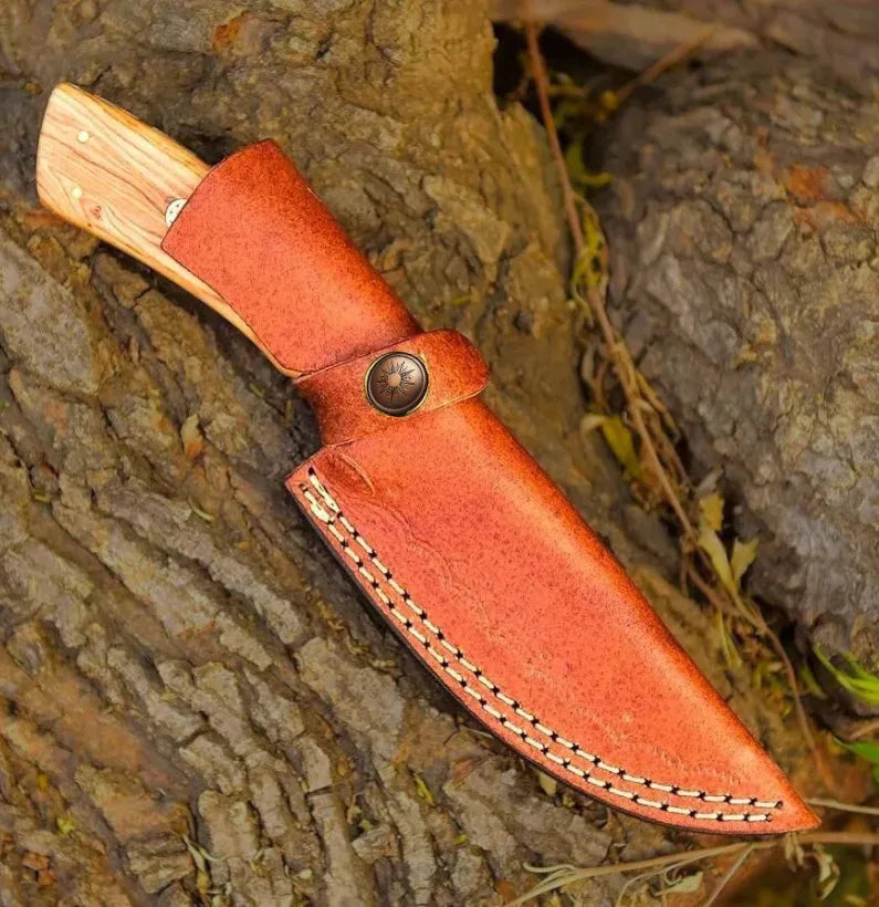 Fixed Blade Huntpro Skinning Knife with Olive & Rosewood Handle