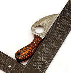 PredaForge 7″ Damascus Skinning Knife – Red & Black Wood Handle