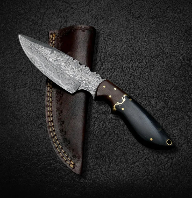 Quanah Damascus Steel Hunting Knife